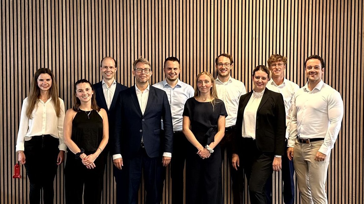 Group photo of the industry teams